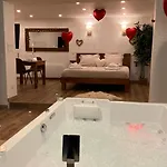 Daire Unique - Sauna / Jacuzzi Charleville-Mézières