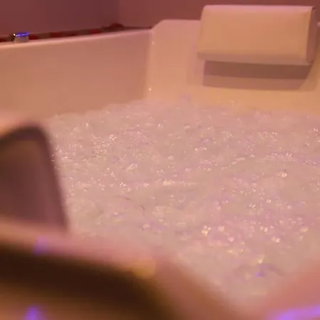 Unique - Sauna / Jacuzzi