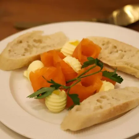 Διαμέρισμα Unique - Sauna / Jacuzzi